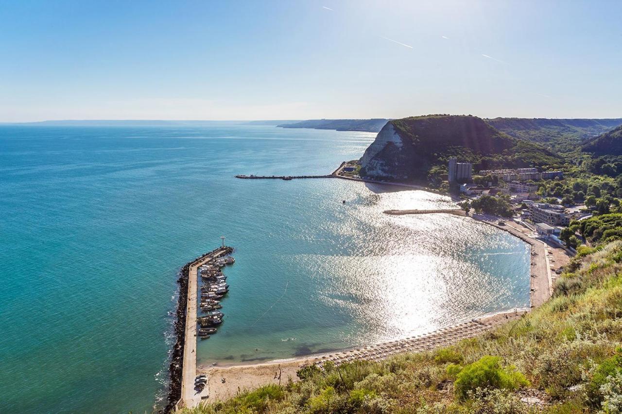 Laguna Terrace Каварна Екстериор снимка